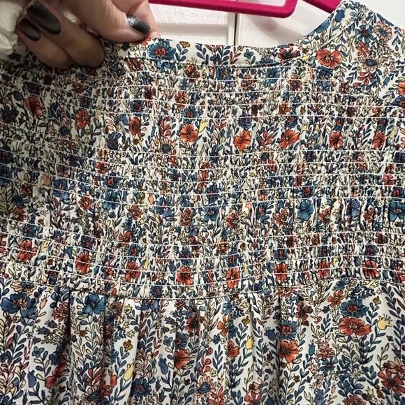 Rose & Olive Multicolor Floral Top - Picture 7 of 9